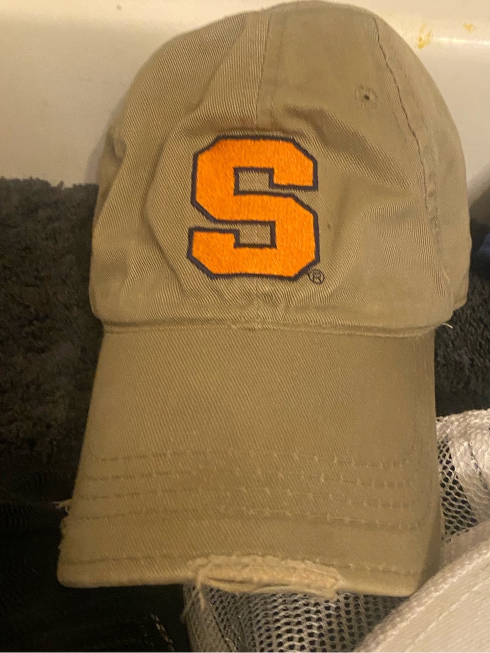 Syracuse Orange Beige/Tan Strapback Distressed Dad Cap. Rad Pre-Loved Style